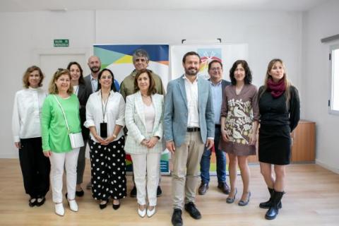 El consejero de Desarrollo Sostenible, José Luis Escudero, visita la Federación de Autismo de Castilla-La Mancha.
